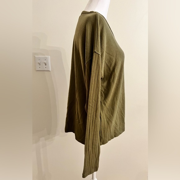 Wonderly Women’s Knit Top Blouse - Picture 3 of 8